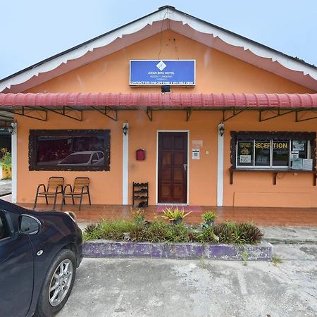 Oyo 90561 Awan Biru Motel 珍南海滩 外观 照片